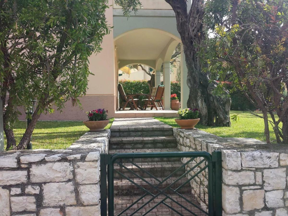 Villa Barbati Pietre Di Mare Extérieur photo